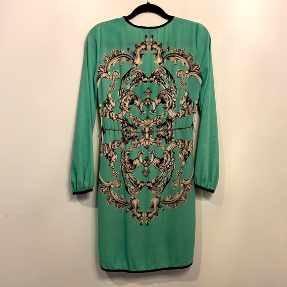 BCBGMaxAzria Size XS Trompe L’oeil Print Mint Green V-Neck Dress - Picture 10 of 13
